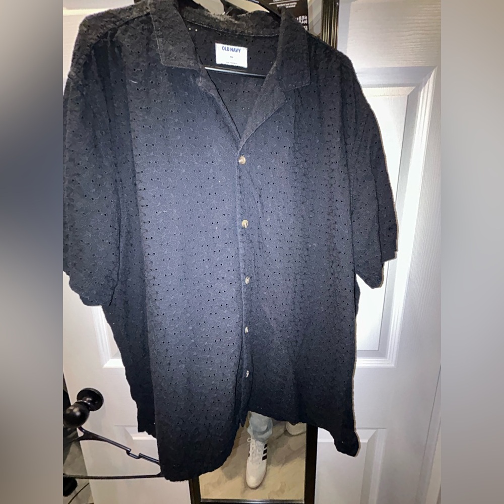 Old Navy Textured Black Short Sleeve Shirt
